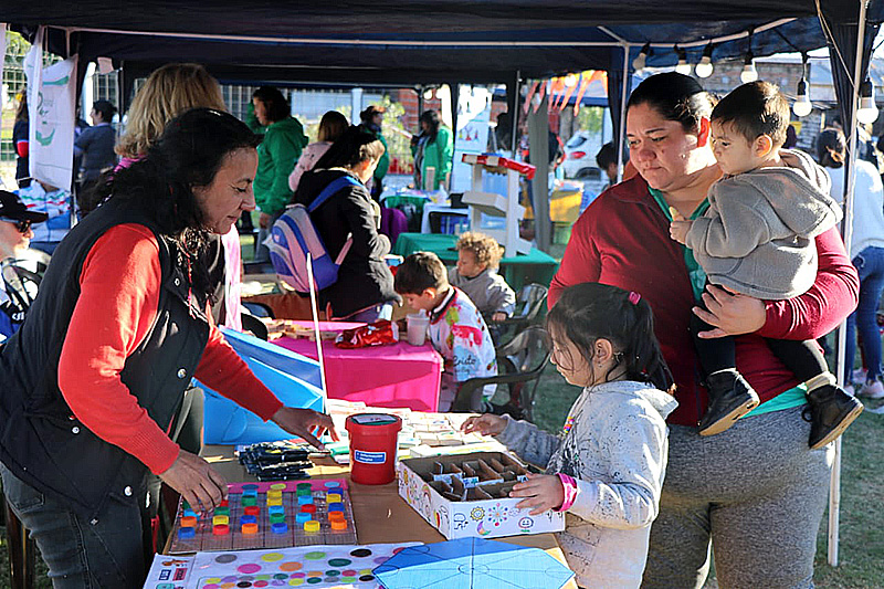 Mes de las Infancias: kermés y Resistencia juega en el Barrio Santa Rita Mes de las Infancias: kermés y Resistencia juega en el Barrio Santa Rita