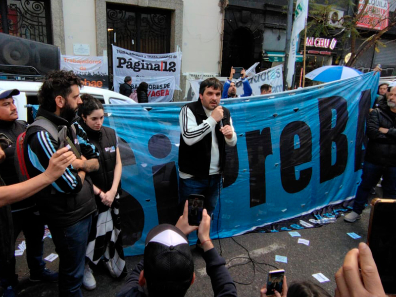 “Basta de sueldos de pobreza en los medios”, el reclamo central en la movilización de Sipreba por salarios “Basta de sueldos de pobreza en los medios”, el reclamo central en la movilización de Sipreba por salarios