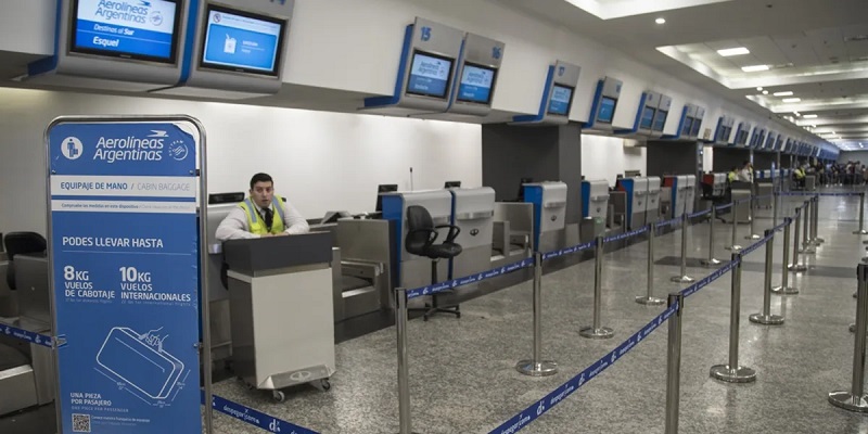 Por asambleas de pilotos, se esperan cancelaciones y demoras en Ezeiza para esta noche Por asambleas de pilotos, se esperan cancelaciones y demoras en Ezeiza para esta noche