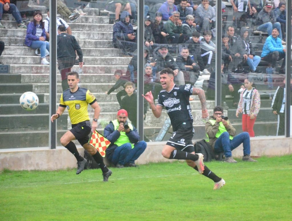 Primera Nacional: For Ever se enfrenta este domingo a San Telmo Primera Nacional: For Ever se enfrenta este domingo a San Telmo