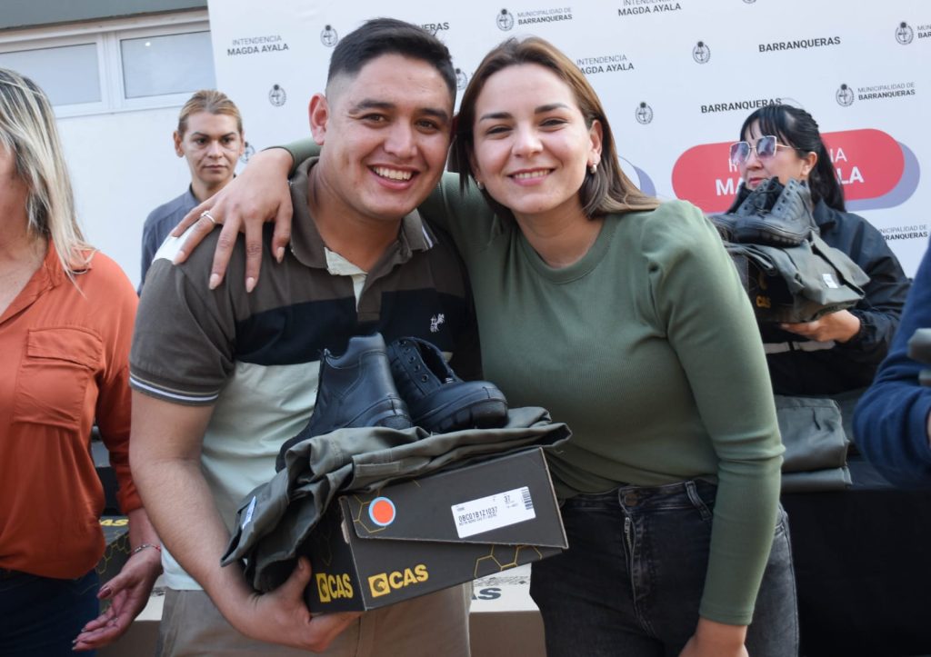 Más indumentaria y equipamientos para los trabajadores municipales de Barranqueras Más indumentaria y equipamientos para los trabajadores municipales de Barranqueras