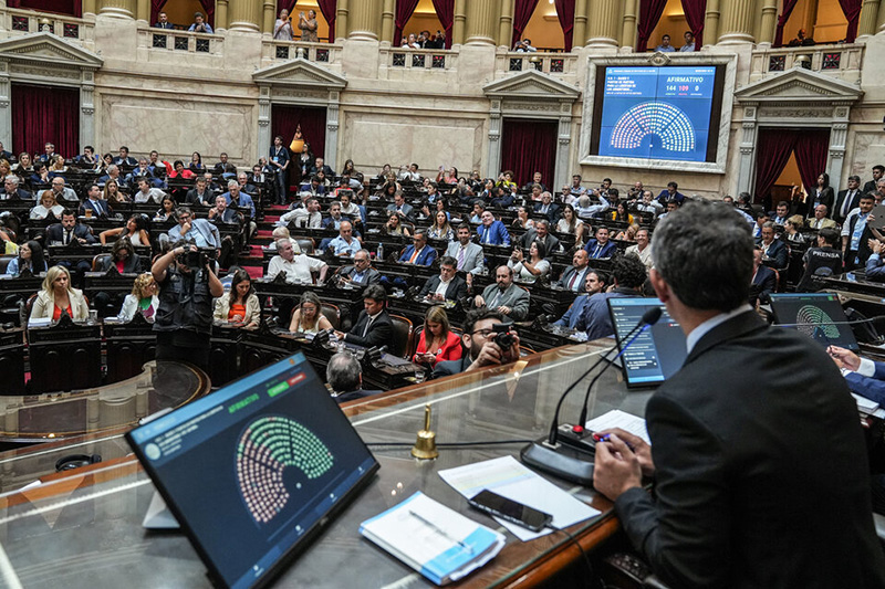 Diputados oficializó para el próximo miércoles la sesión que buscará rechazar el veto a la ley jubilatoria Diputados oficializó para el próximo miércoles la sesión que buscará rechazar el veto a la ley jubilatoria