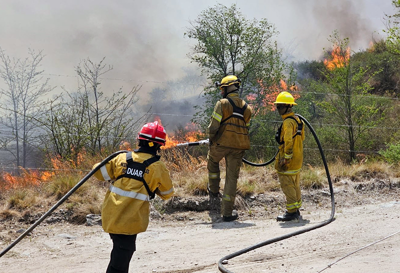 Incendios en Córdoba: se espera una máxima de 40 grados y hay temor por la reactivación de focos Incendios en Córdoba: se espera una máxima de 40 grados y hay temor por la reactivación de focos
