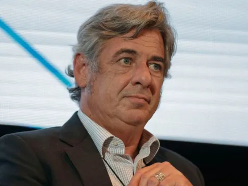 Enviaron dos paquetes con explosivos al presidente de la Sociedad Rural Argentina e hirieron a su secretaria Enviaron dos paquetes con explosivos al presidente de la Sociedad Rural Argentina e hirieron a su secretaria