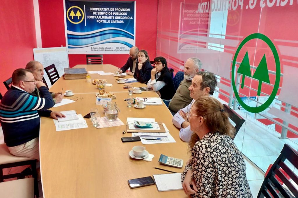 SAMEEP y Cooperativa de J.J. Castelli avanzan en la obra del Acueducto para Zaparinqui