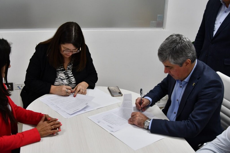 La UNNE firmó convenio de intercambio y cooperación con el IPRODICH La UNNE firmó convenio de intercambio y cooperación con el IPRODICH