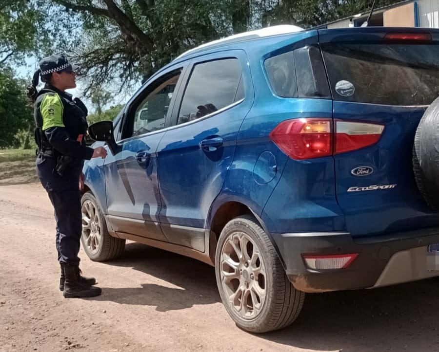 Policía Caminera intervino cargas, recuperó una moto, detectó 35 alcoholemias y labró 221 actas Policía Caminera intervino cargas, recuperó una moto, detectó 35 alcoholemias y labró 221 actas
