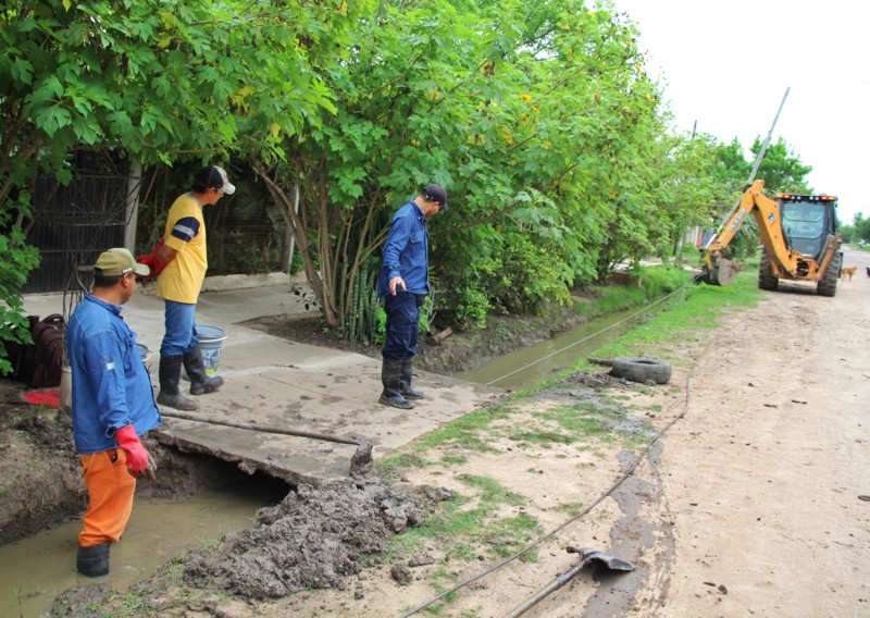 Ante pronósticos de mal tiempo, el Municipio mantiene los desagües y recuerda líneas de urgencia Ante pronósticos de mal tiempo, el Municipio mantiene los desagües y recuerda líneas de urgencia