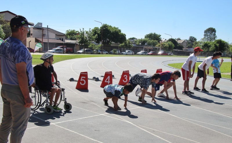 Aporte municipal para el desarrollo del Provincial Intercolegial de Atletismo Adaptado Aporte municipal para el desarrollo del Provincial Intercolegial de Atletismo Adaptado