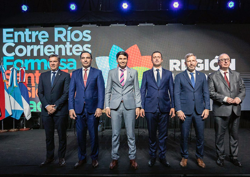 Gobernadores de la Región Litoral se reunirán hacia fines de abril en Resistencia Gobernadores de la Región Litoral se reunirán hacia fines de abril en Resistencia