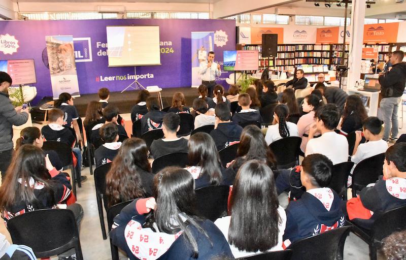 En la Feria del Libro, Secheep lanzó la campaña “Cultura Energética” y presentó su proyecto educativo En la Feria del Libro, Secheep lanzó la campaña “Cultura Energética” y presentó su proyecto educativo