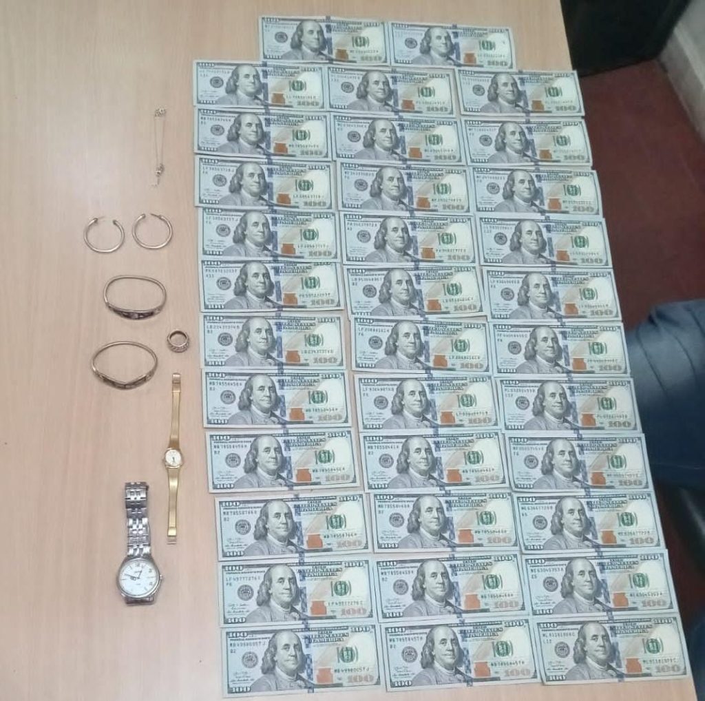 Recuperaron dólares y joyas robadas en una vivienda de Resistencia