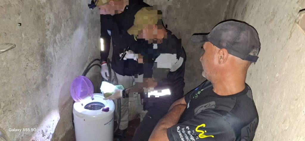 Detuvieron a una mujer de 65 años con más de 30 dosis de cocaína en el Barrio Cristo Rey