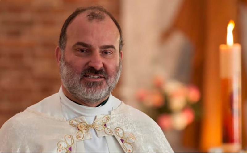 Córdoba: detuvieron a un sacerdote acusado de haber violado a una mujer en su despacho Córdoba: detuvieron a un sacerdote acusado de haber violado a una mujer en su despacho