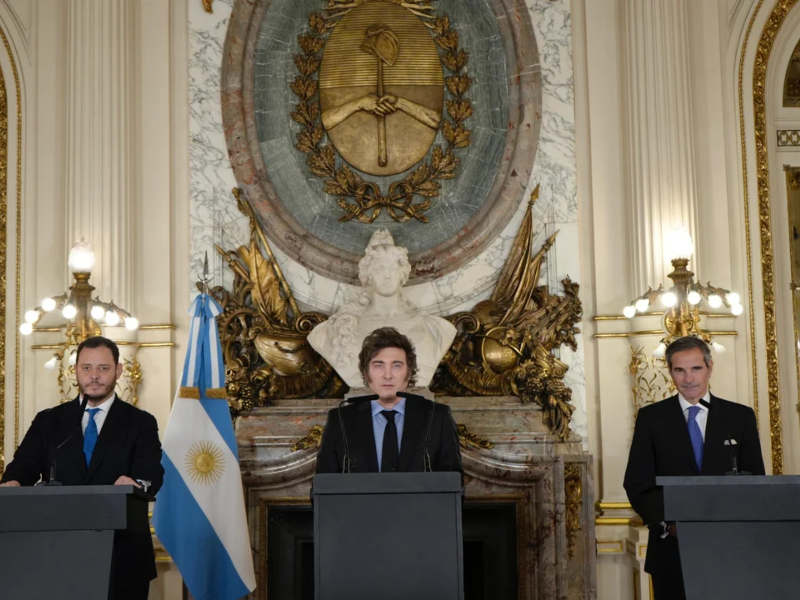 Milei al anunciar el Plan Nuclear Argentino: “La energía nuclear tendrá su retorno triunfal” Milei al anunciar el Plan Nuclear Argentino: “La energía nuclear tendrá su retorno triunfal”
