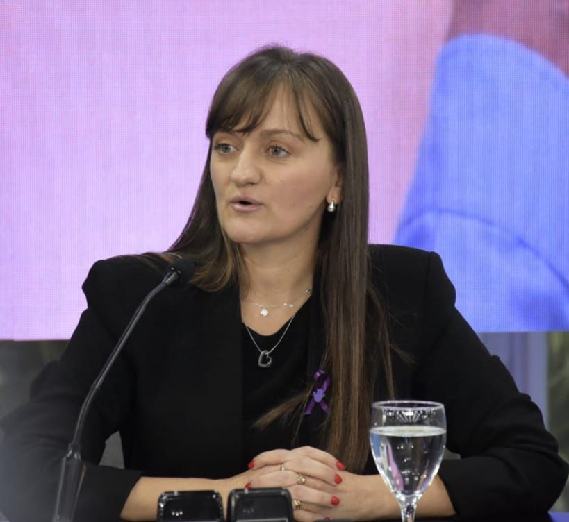 Schneider destacó a la UNNE como símbolo de progreso y compromiso con la educación pública Schneider destacó a la UNNE como símbolo de progreso y compromiso con la educación pública