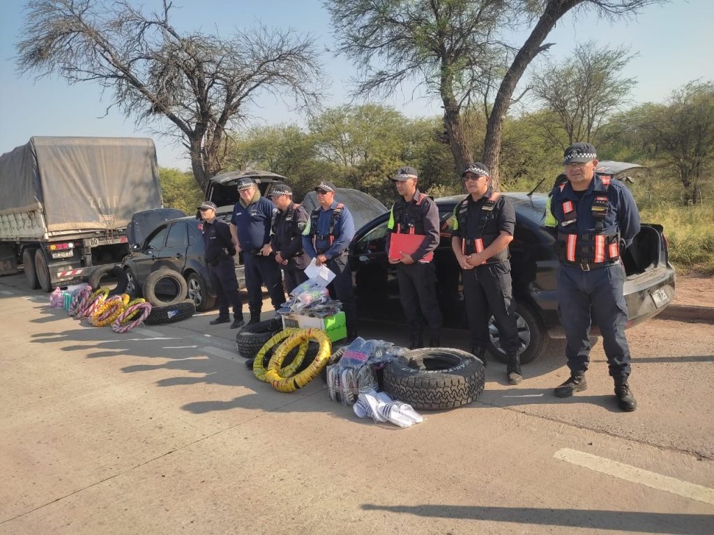 Caminera secuestró cubiertas de contrabando valuadas en más de un millón de pesos