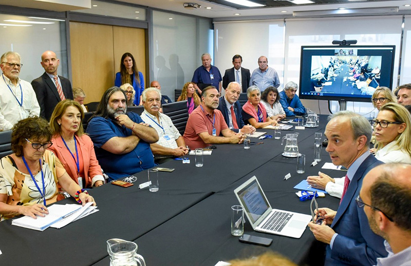 Docentes rechazaron la propuesta oficial por “paupérrima” y paran de nuevo el 5 de marzo Docentes rechazaron la propuesta oficial por “paupérrima” y paran de nuevo el 5 de marzo
