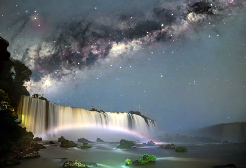 Cielo estrellado sobre las Cataratas del Iguazú ganó premio internacional de fotografía Cielo estrellado sobre las Cataratas del Iguazú ganó premio internacional de fotografía