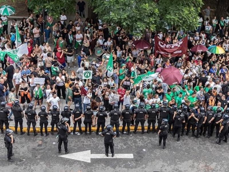 “Tano” Catalano: “Va a ser duro cuando se empiece a morir la gente por falta de medicamentos” “Tano” Catalano: “Va a ser duro cuando se empiece a morir la gente por falta de medicamentos”