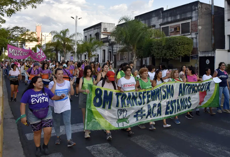 Corrientes: mujeres marcharon en su día en reclamo de políticas de género Corrientes: mujeres marcharon en su día en reclamo de políticas de género