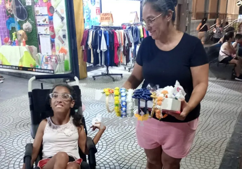 Correntina necesita millones para un tratamiento de su hija con parálisis cerebral Correntina necesita millones para un tratamiento de su hija con parálisis cerebral