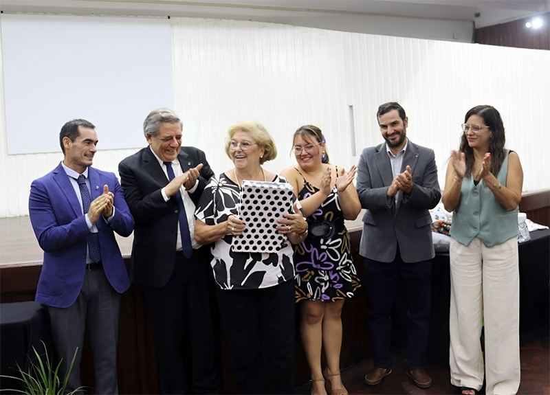Día de la Mujer: UTN Resistencia rindió homenaje a la historiadora Delia Álvarez de Tomassone Día de la Mujer: UTN Resistencia rindió homenaje a la historiadora Delia Álvarez de Tomassone