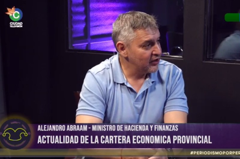 “Trabajamos administrando los escasos recursos con grandes compromisos”, afirmó el ministro de Hacienda, Alejandro Abraam “Trabajamos administrando los escasos recursos con grandes compromisos”, afirmó el ministro de Hacienda, Alejandro Abraam