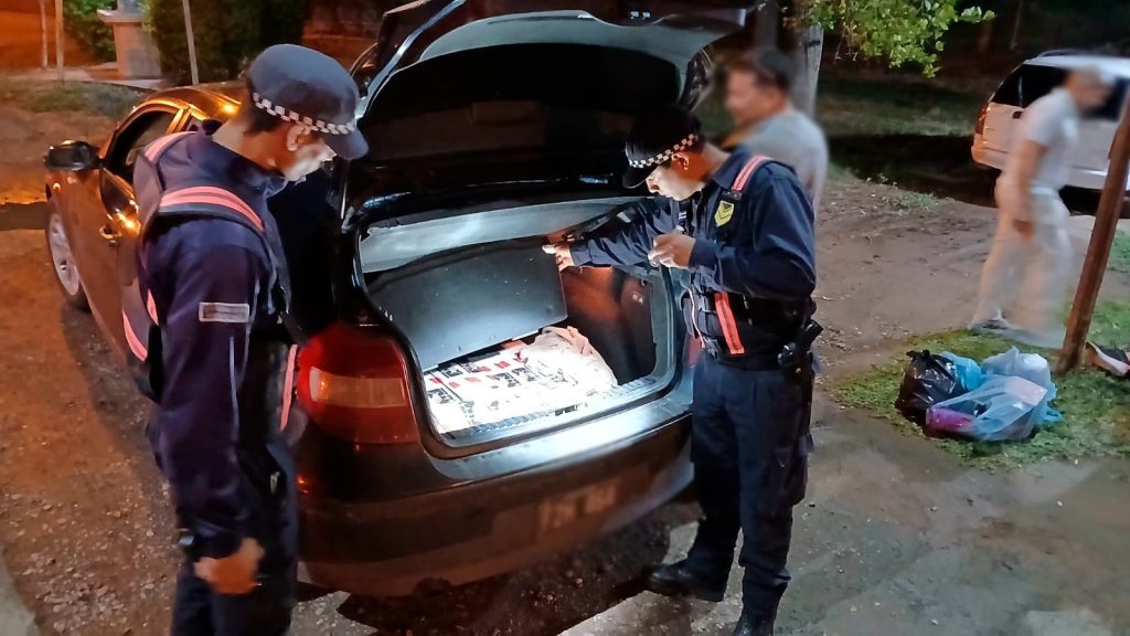 Secuestran cigarrillos ilegales valuados en más de  millones