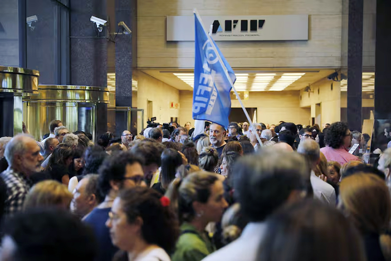 ex AFIP: agentes mantienen el plan de lucha y evalúan medidas ”contra el desmantelamiento” ex AFIP: agentes mantienen el plan de lucha y evalúan medidas ”contra el desmantelamiento”