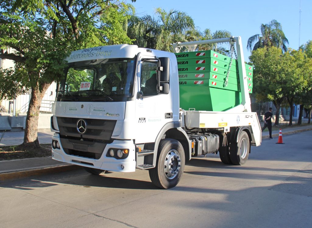 El patrimonio de Resistencia sumó el primer camión portavolquetes de su historia