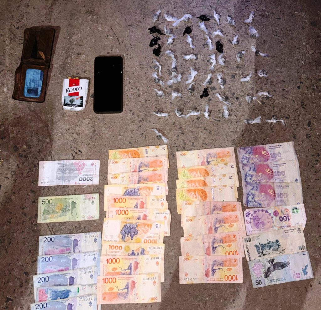 Dealers atrapados en plena venta en la zona sur de Resistencia Dealers atrapados en plena venta en la zona sur de Resistencia