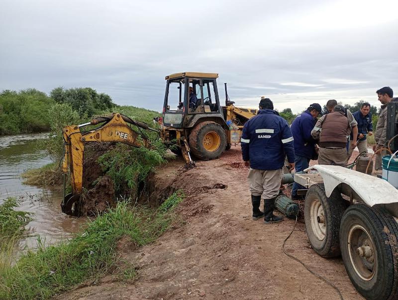 SAMEEP ejecuta tareas para llegar con agua potable a los hogares de Colonia Aborigen El Pastoril SAMEEP ejecuta tareas para llegar con agua potable a los hogares de Colonia Aborigen El Pastoril
