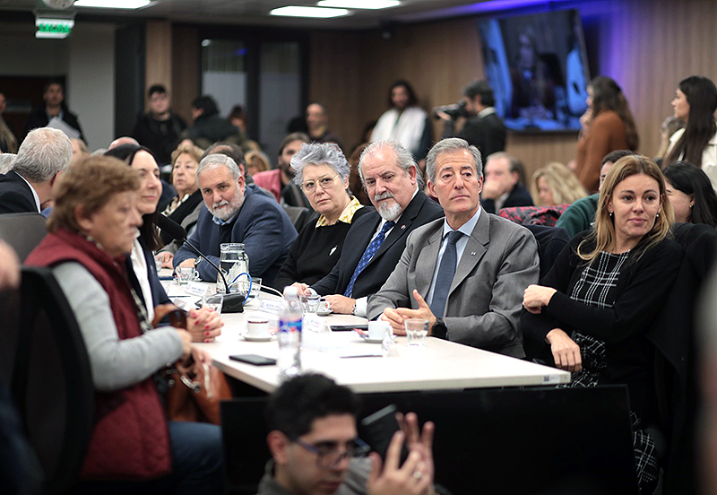 Nueva ley de financiamiento universitario vuelve al Congreso y reabre un frente incómodo para Milei Nueva ley de financiamiento universitario vuelve al Congreso y reabre un frente incómodo para Milei