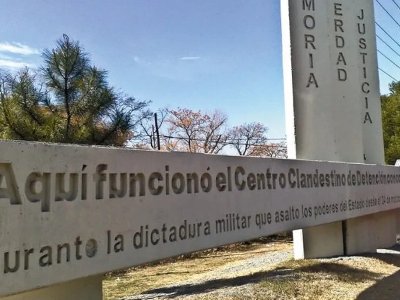 Procesaron a siete exmilitares de inteligencia por delitos de lesa humanidad en Campo de Mayo Procesaron a siete exmilitares de inteligencia por delitos de lesa humanidad en Campo de Mayo