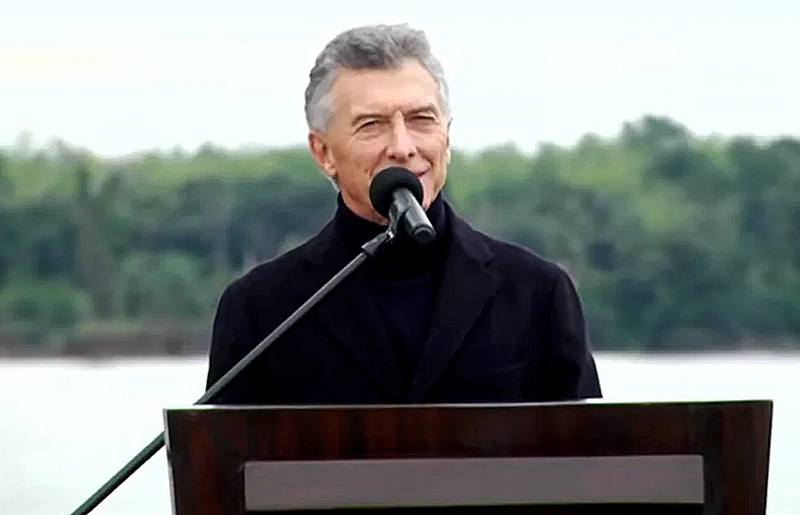 Macri reapareció en Corrientes y respaldó a Gustavo Valdés antes de las elecciones a gobernador Macri reapareció en Corrientes y respaldó a Gustavo Valdés antes de las elecciones a gobernador