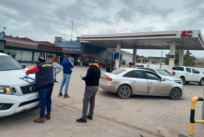 Demoran a dos sujetos en la investigación por el femicidio de una mujer hallada sobre la Ruta 95 Demoran a dos sujetos en la investigación por el femicidio de una mujer hallada sobre la Ruta 95