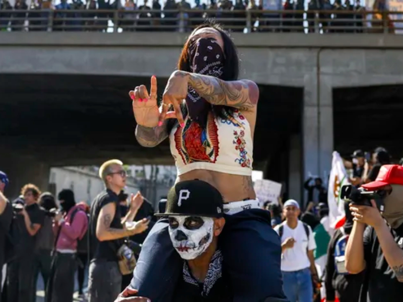 Militares se rebelan contra Trump en apoyo a las protestas en Los Ángeles Militares se rebelan contra Trump en apoyo a las protestas en Los Ángeles