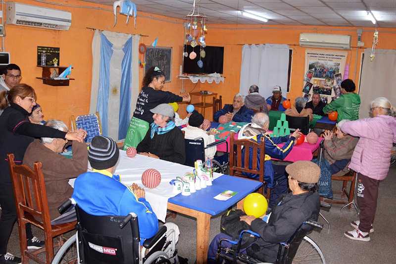Abuelos del Hogar “Nuestra Señora de la Esperanza” disfrutaron de una jornada especial Abuelos del Hogar “Nuestra Señora de la Esperanza” disfrutaron de una jornada especial