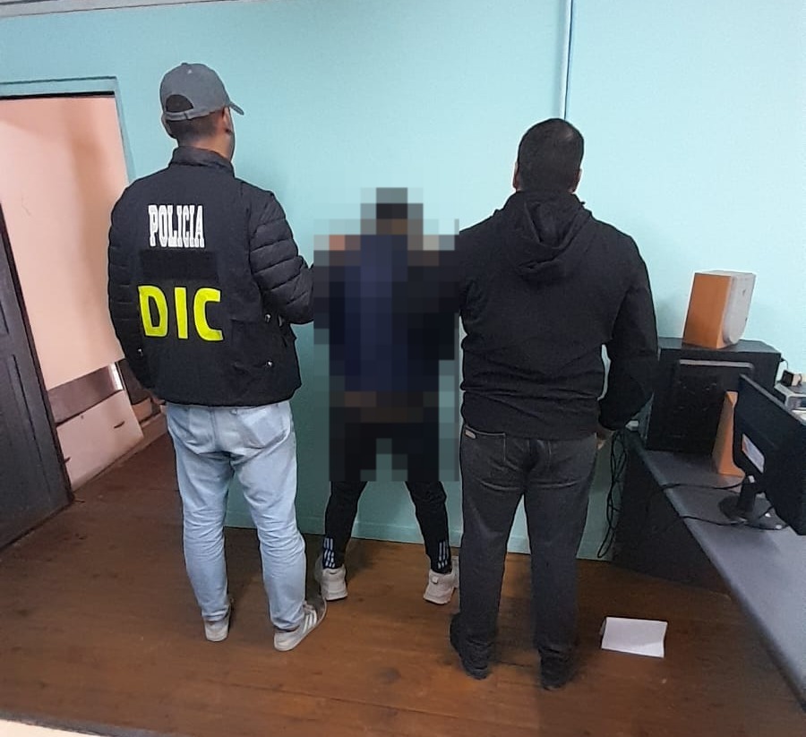 Detuvieron en Corrientes a uno de los presuntos autores de un robo millonario ocurrido en Resistencia Detuvieron en Corrientes a uno de los presuntos autores de un robo millonario ocurrido en Resistencia