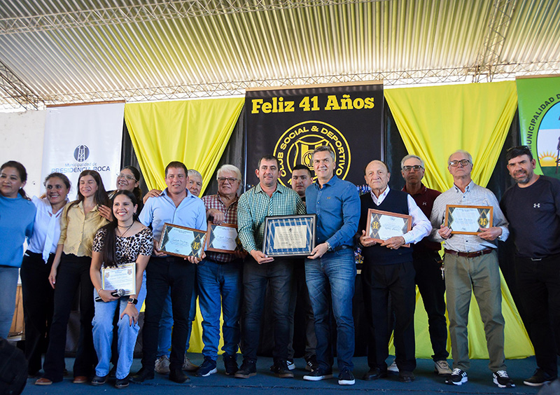 Pcia. Roca: el Gobernador acompañó el 41° aniversario del Club Social y Deportivo Municipal Pcia. Roca: el Gobernador acompañó el 41° aniversario del Club Social y Deportivo Municipal