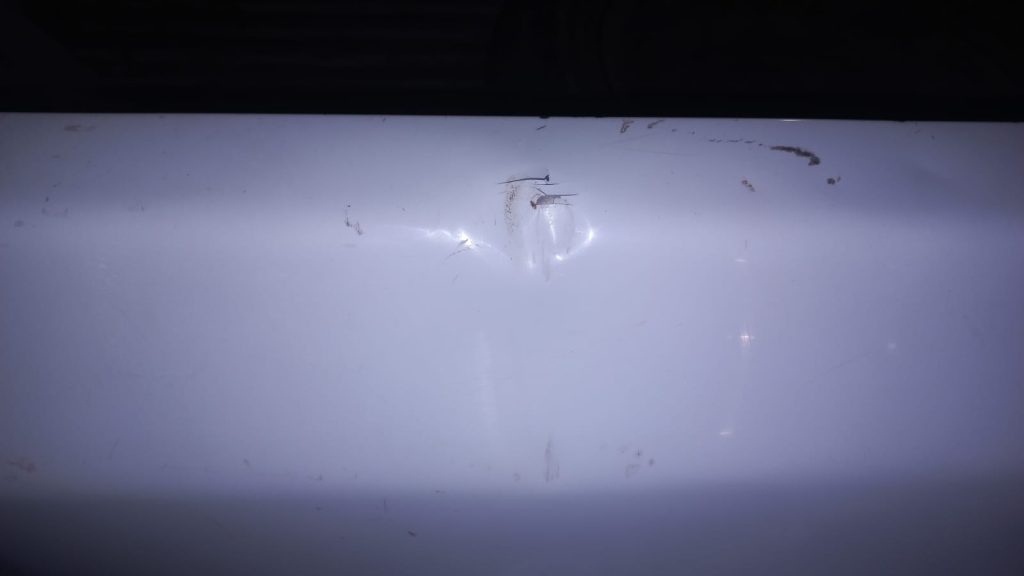 Atacó a un móvil policial y a cuatro policías: quedó detenido