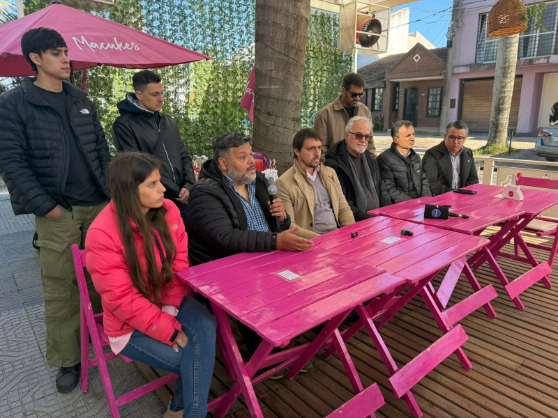 Gastronómicos salieron en bloque a defender los “balcones”: “Pedimos que no nos saquen nuestra identidad” Gastronómicos salieron en bloque a defender los “balcones”: “Pedimos que no nos saquen nuestra identidad”