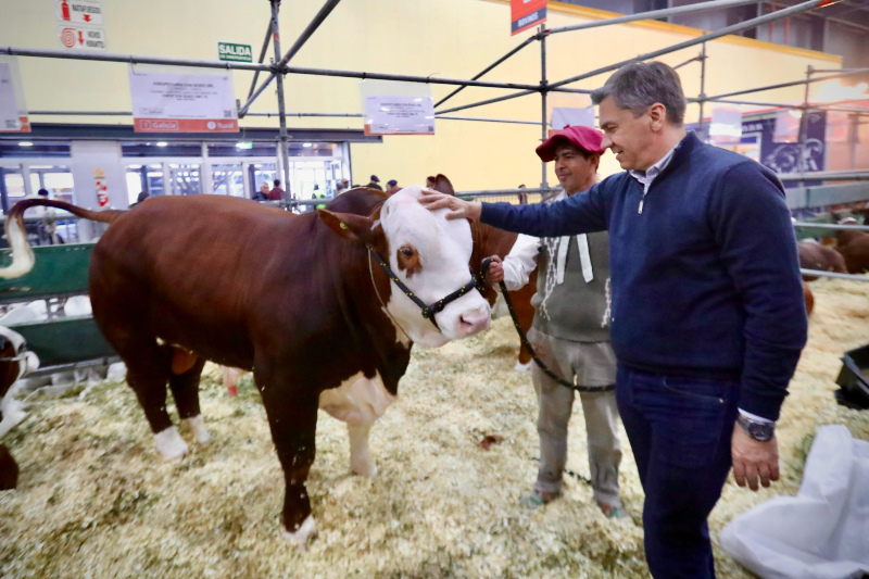 Zdero estuvo presente en la Expo Rural de Palermo, donde Chaco muestra su potencial productivo al país Zdero estuvo presente en la Expo Rural de Palermo, donde Chaco muestra su potencial productivo al país