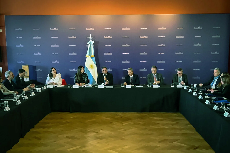 El Gobierno reunió a jueces electorales de todo el país para ultimar detalles de la Boleta Única El Gobierno reunió a jueces electorales de todo el país para ultimar detalles de la Boleta Única