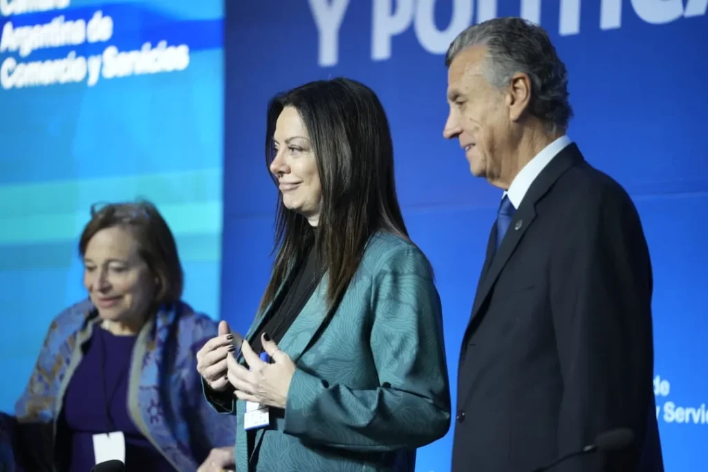 Pettovello afirmó que en un año y medio “más de 11 millones de personas salieron de la pobreza” Pettovello afirmó que en un año y medio “más de 11 millones de personas salieron de la pobreza”