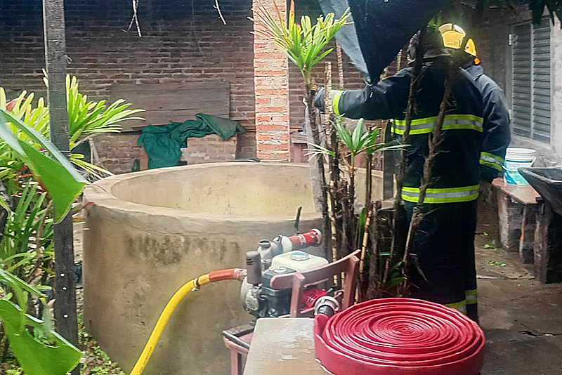 Presidencia de la Plaza: hallan dentro de un aljibe el cuerpo de una mujer con puñaladas Presidencia de la Plaza: hallan dentro de un aljibe el cuerpo de una mujer con puñaladas