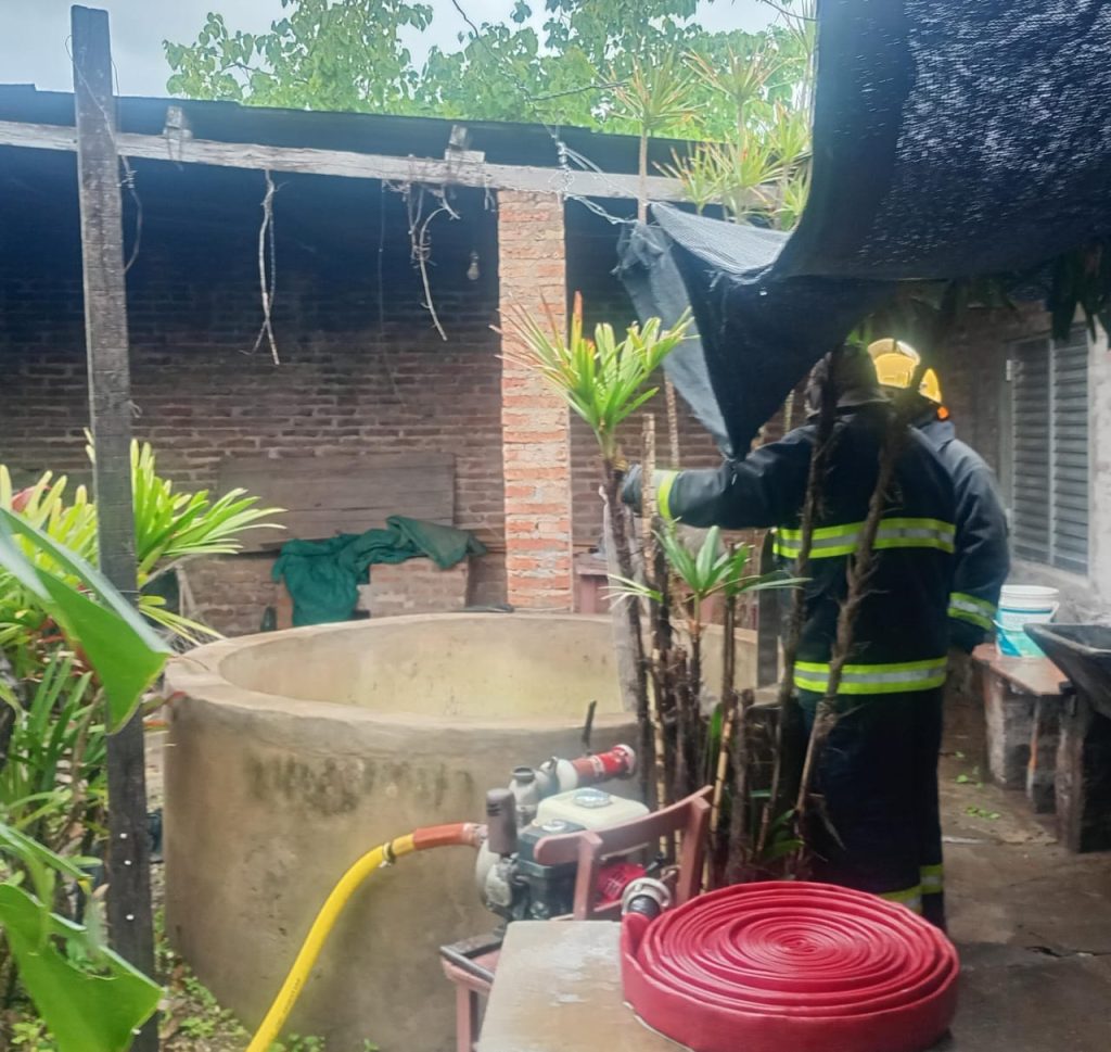 Brutal crimen en Plaza: asesinaron a puñaladas a una mujer y la arrojaron a un aljibe Brutal crimen en Plaza: asesinaron a puñaladas a una mujer y la arrojaron a un aljibe