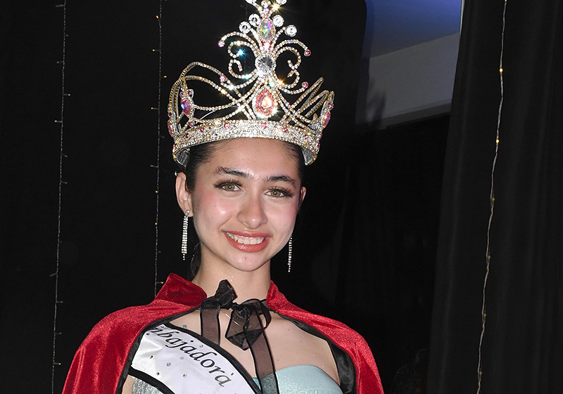 Estudiantina 2025: Loana Villaslova es la Embajadora Cultural de Resistencia Estudiantina 2025: Loana Villaslova es la Embajadora Cultural de Resistencia