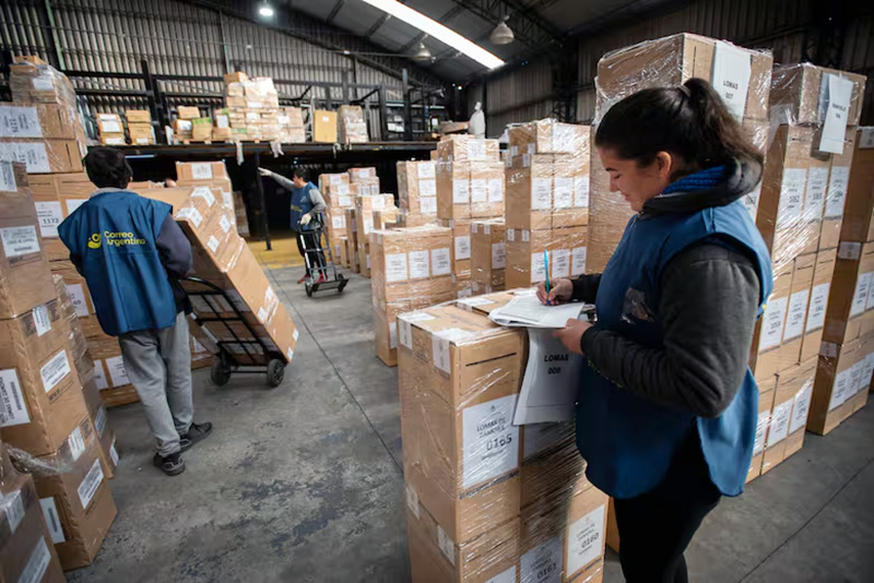 El costo de la elección legislativa será de por lo menos 0.000 millones El costo de la elección legislativa será de por lo menos 0.000 millones